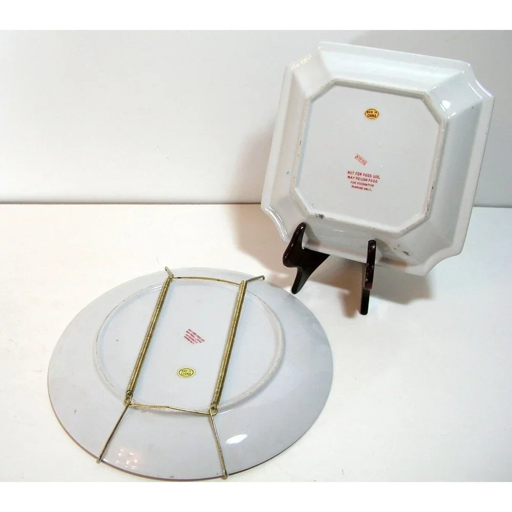 Oriental Floral Plates, Collection of Two, Traditional Decor - Picture 4 of 9